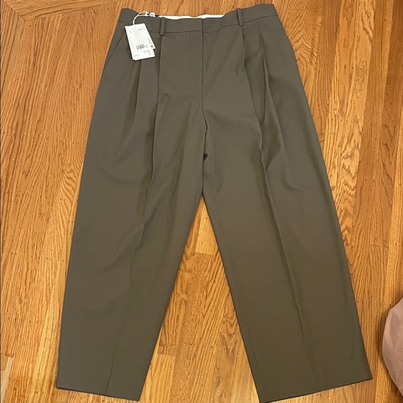 COS Women’s Khaki Suit - Picture 5 of 8